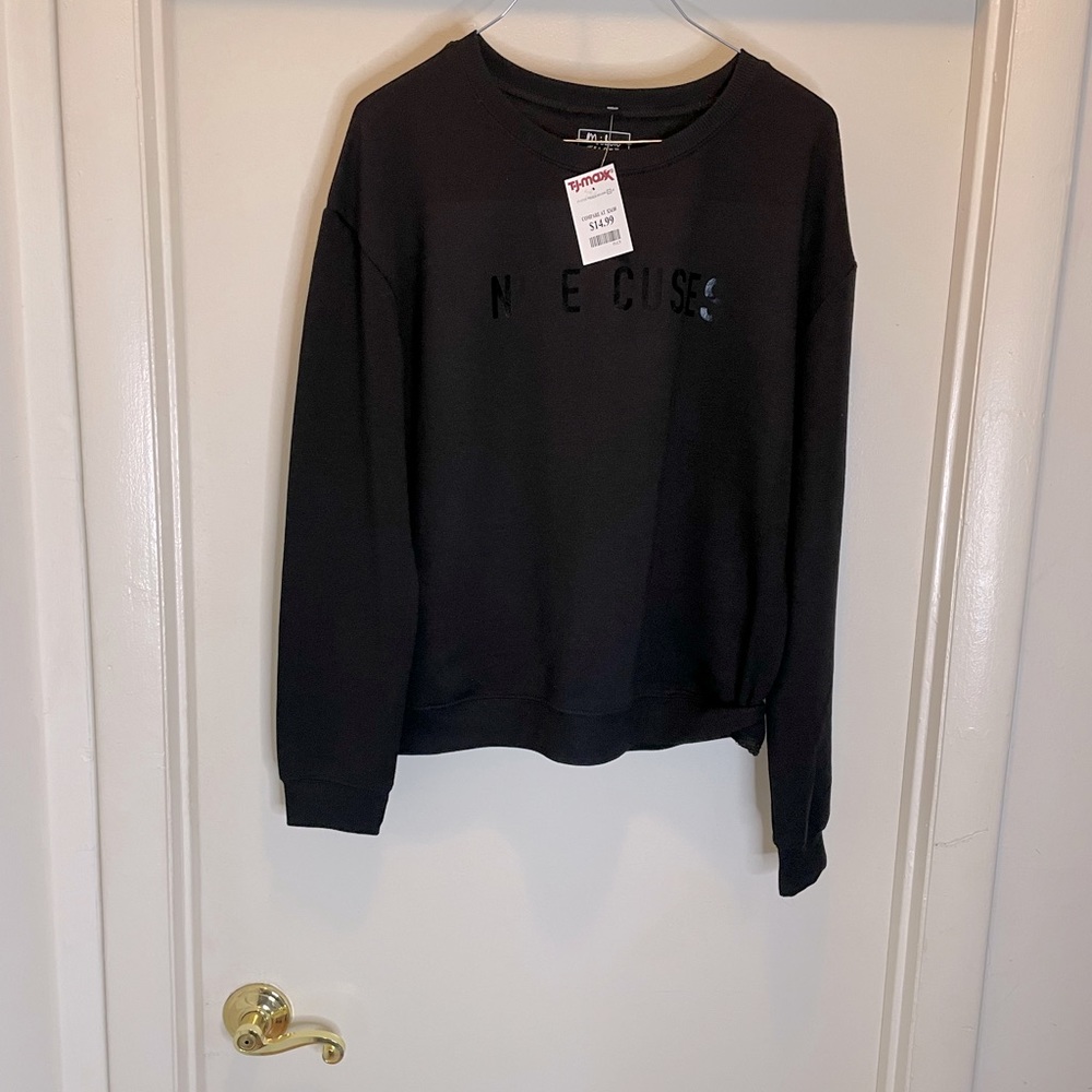 Sweatshirt - Picture 2 of 3